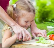 enfant-legume-education-alimentation-moyen